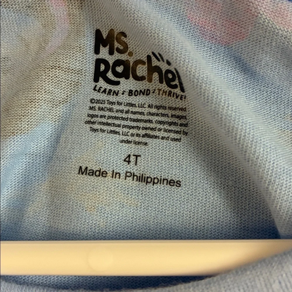 Ms. Rachel adorable blue
